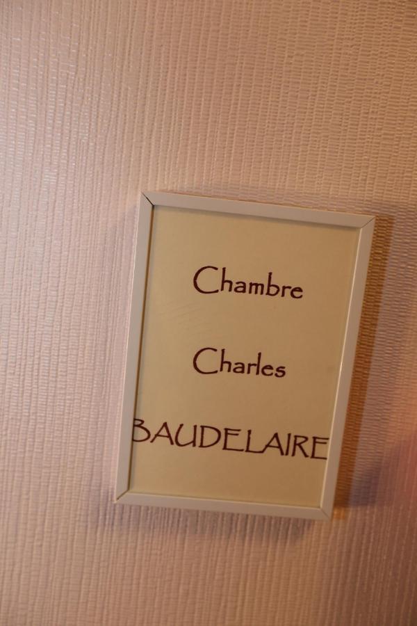 Hotel Restaurant La Goutte Noire Chateaumeillant Luaran gambar